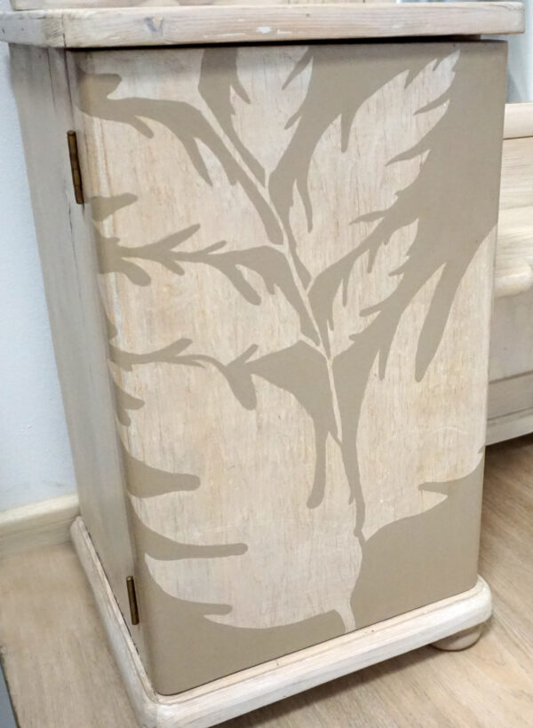 Renovovaná dřevěná toaletka se zrcadlem | originální kus