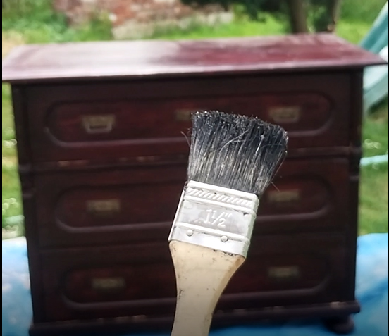 Komoda z počátku 19 století před renovací